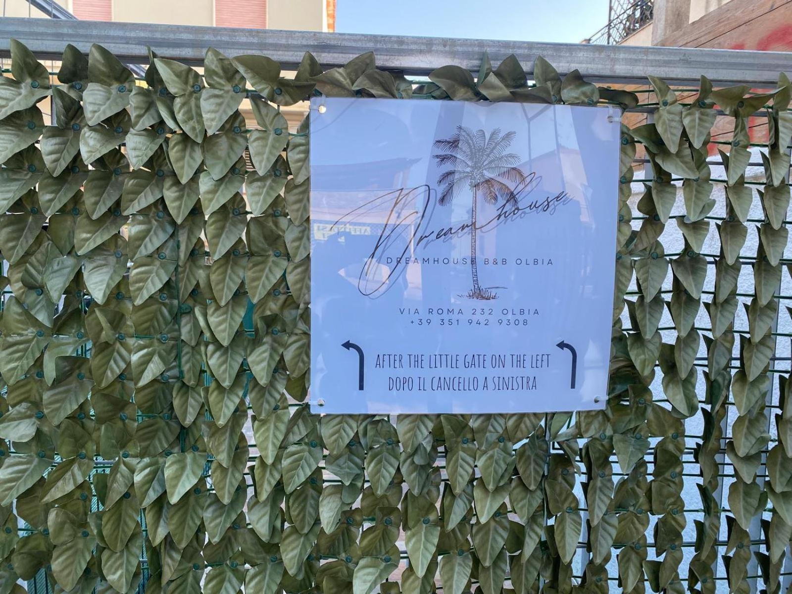 Dreamhouse B&B Olbia Bagian luar foto